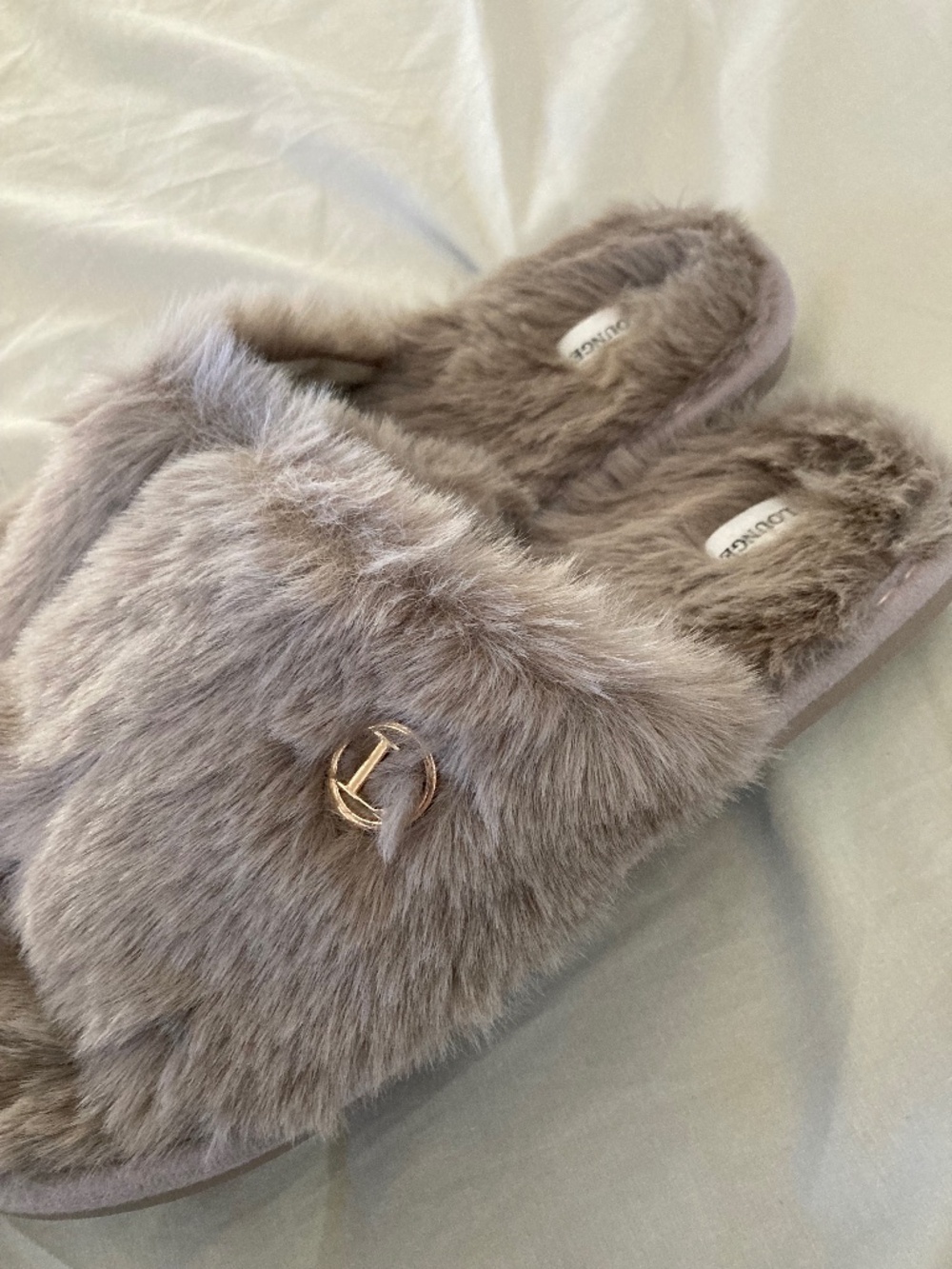 Lounge Faux Fur Slippers in Taupe - Size 9.5, NWOT